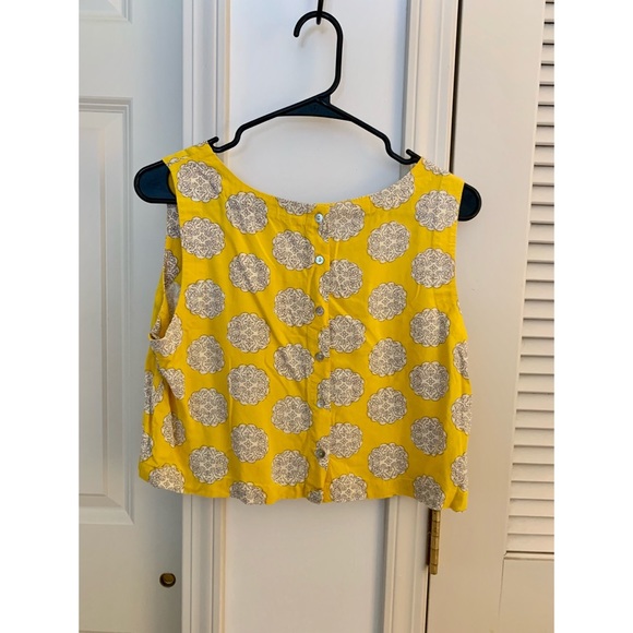 Yellow with white flowers crop top size S - Picture 3 of 4